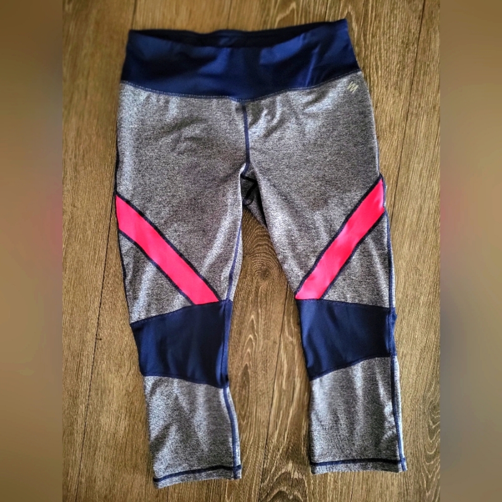Nicole Miller crop leggings